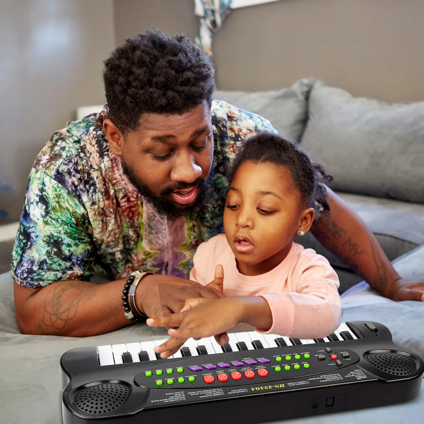 Kids Keyboard Piano 32 Keys Portable Electronic Musical Instrument Multi-Function Music Keyboard Piano for Kids Early Learning Educational Toy Birthday Xmas Day Gifts (Black)