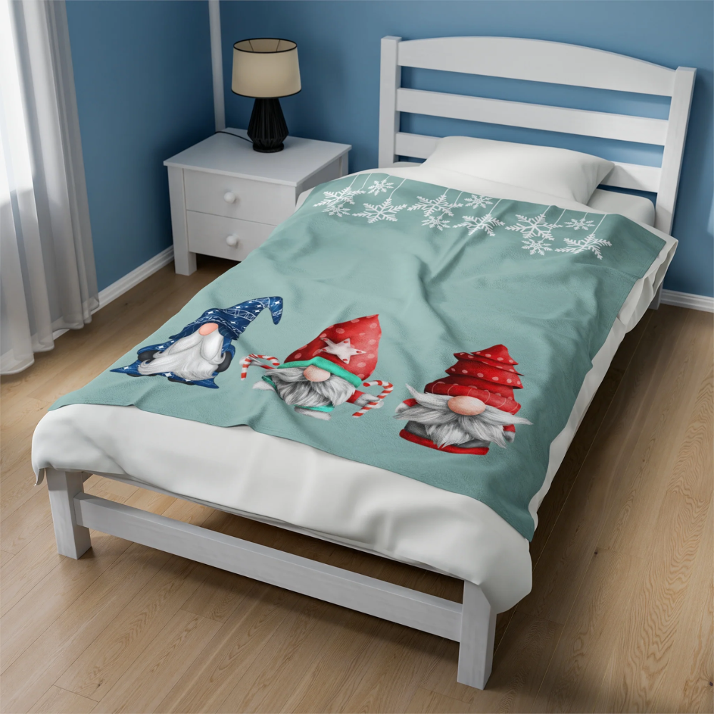 Gnome Holiday Plush Blanket Throw
